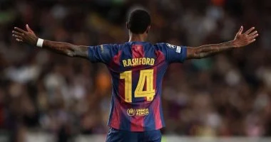 راشفورد يغيب عن مواجهة أتلتيكو مدريد مع برشلونة في كأس الملك مما يثير القلق بين عشاق الفريقين